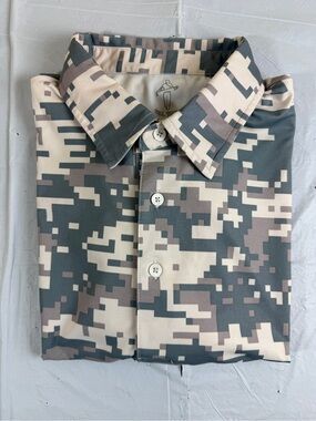 Men's Casual Button-Down Shirt in Gray & Tan Digital Camo